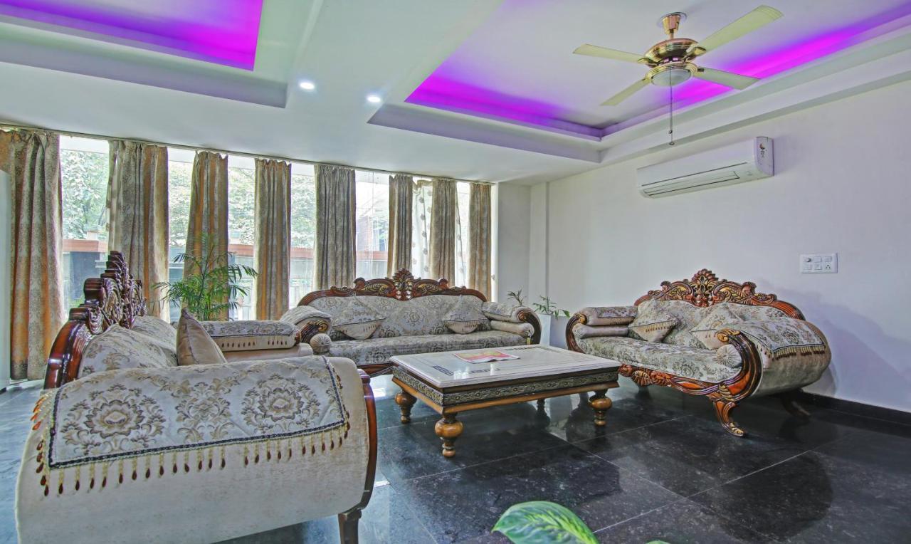 Itsy Hotels Nyra Gurgaon Exterior foto